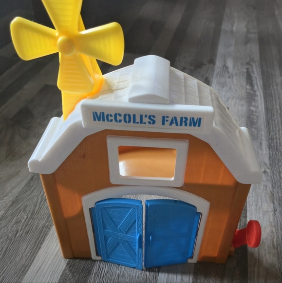 Thomas & Friends Farmer McColl’s Farm Playset Percy Push-Along Train Imaginative - Picture 2 of 5